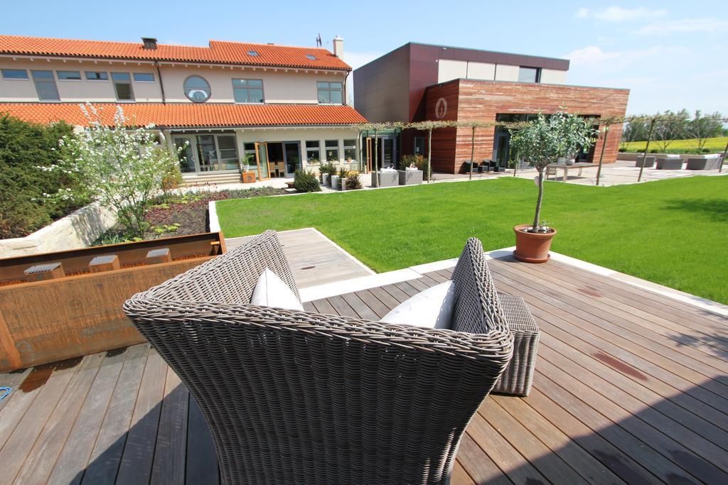 Hotellerie&Spa "Einfach Schon" Dresden Bagian luar foto